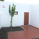 Casa Los Alisios, 86