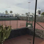 Casa Los Alisios, 86
